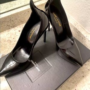 Saint Laurent Patent Leather heels